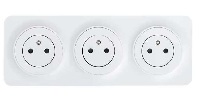 Triple prise avec terre prêt câblée Jacobsen Espen blanc composable