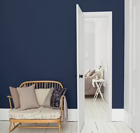 Peinture murs et boiseries Color Resist Dulux Valentine satin bleu marine 2,5L
