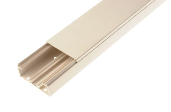 AXIS partitionable white trunking 90x40mm L. 2 m