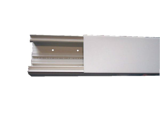 AXIS partitionable white trunking L. 2 ml l. 110 x h. 60 mm 30 wires 2.5² Ø 12 mm 1 PCE