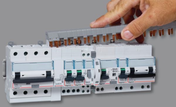 DNX auto circuit breaker 16A 4.5kA