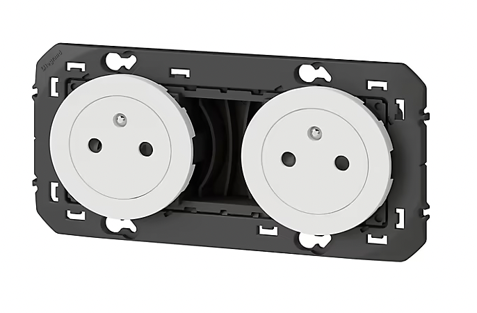 Double prise 2 pôles + terre Legrand Dooxie blanc carrée à composer