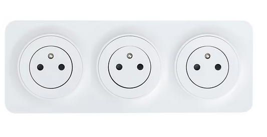 Triple prise avec terre prêt câblée Jacobsen Espen blanc composable