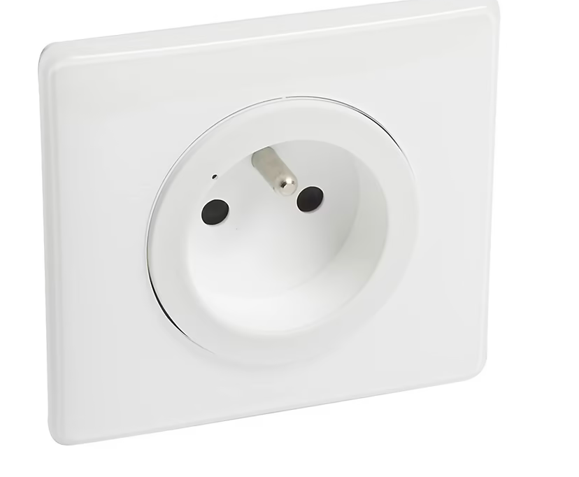 Prise de courant connectée Céliane with Netatmo 16A 3680W connexion par bornes automatiques blanc